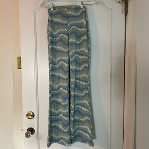 Urban Outfitters bryn pull on flare pant | size XS